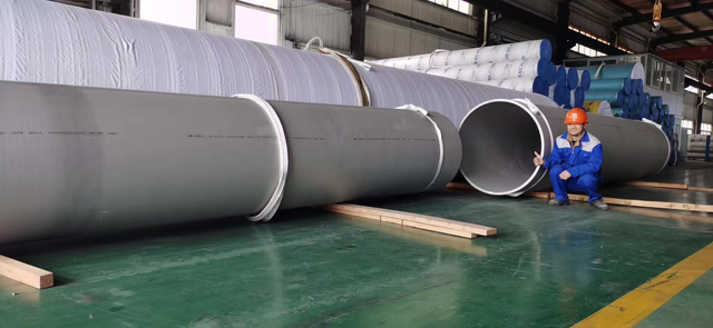 Kualiti Unggul Diameter Besar Ni-Alloy Steel Inconel 600 625 Tiub Bulat Dikimpal untuk Eksport Pengilang