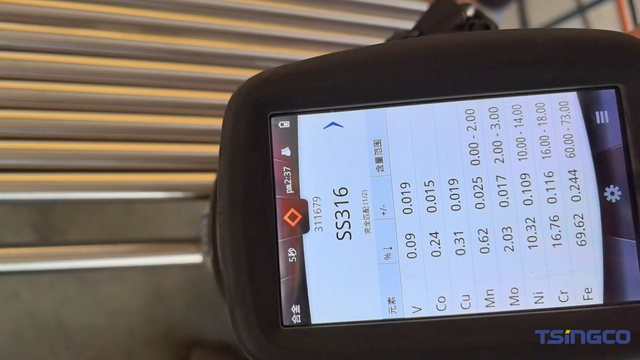 อาหารเกรด ASTM/JIS/DIN 304/321/904L สแตนเลสรีดร้อนแบบไม่มีรอยต่อเครื่องแลกเปลี่ยนความร้อนรอย 2b/Ba รอบ 316 ท่อสำหรับท่อส่งน้ำมันหรือแก๊ส (การทดสอบไฮดรอลิก)